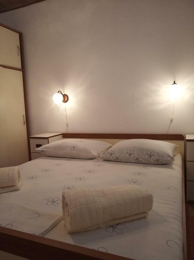 Apartman Mijic Trogir Zewnętrze zdjęcie